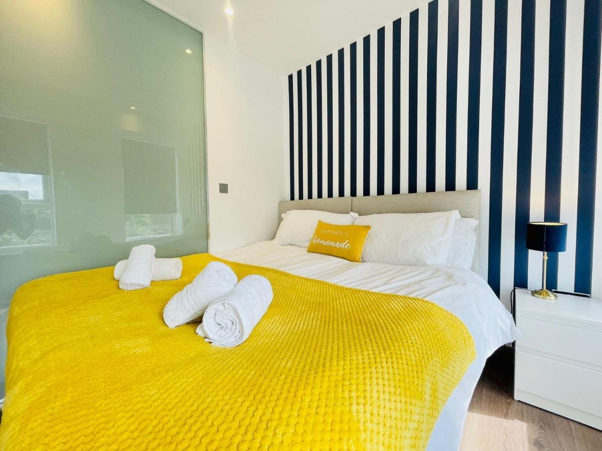 Park Street Apartment Luton By Hostaguest Exterior photo