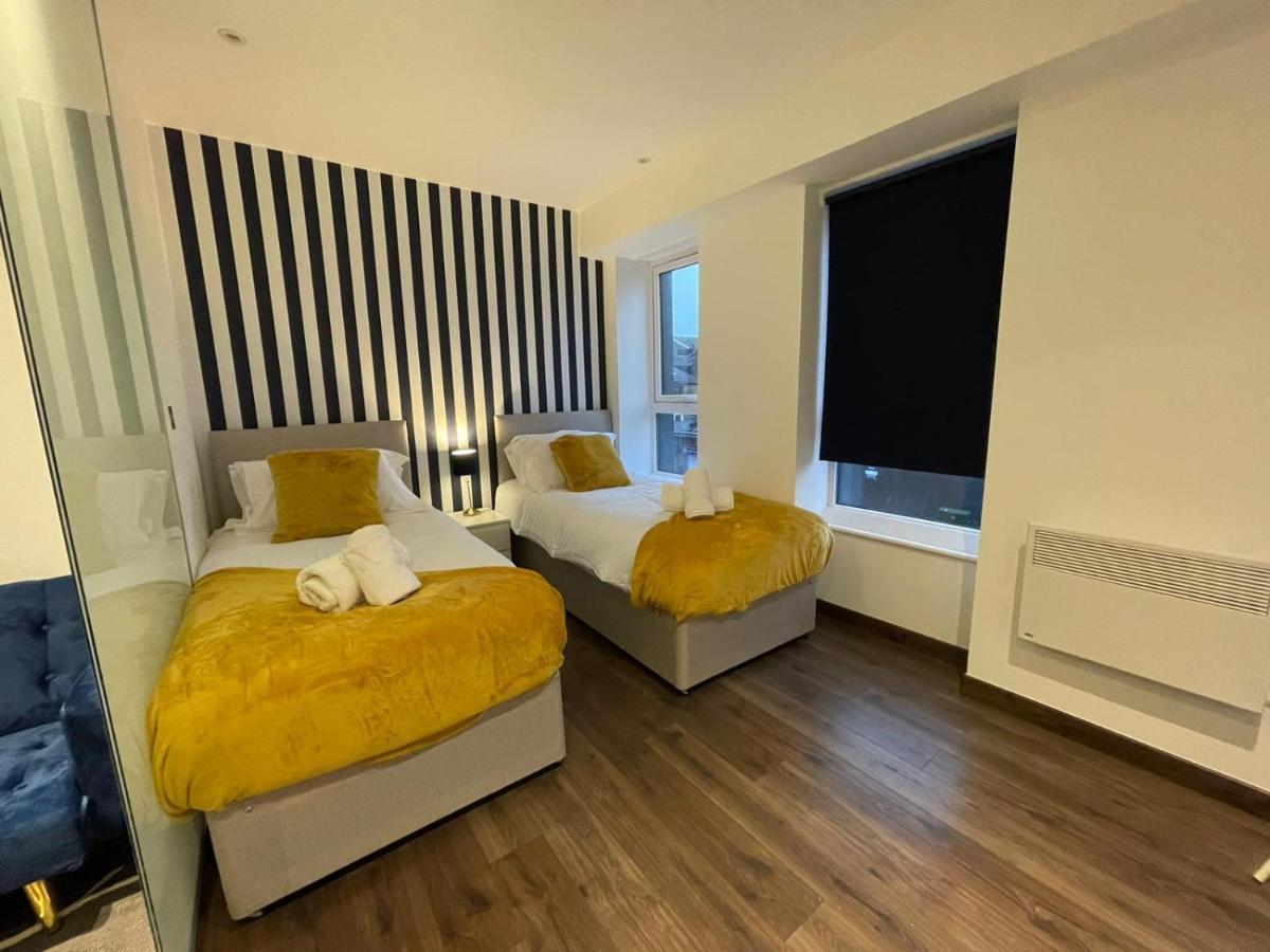 Park Street Apartment Luton By Hostaguest Exterior photo