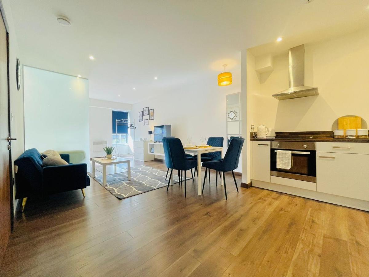 Park Street Apartment Luton By Hostaguest Exterior photo